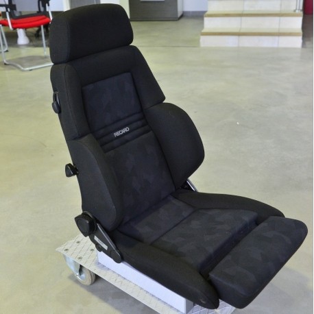 Siège RECARO Expert M - Version tissu Artista noir & Nardo noir