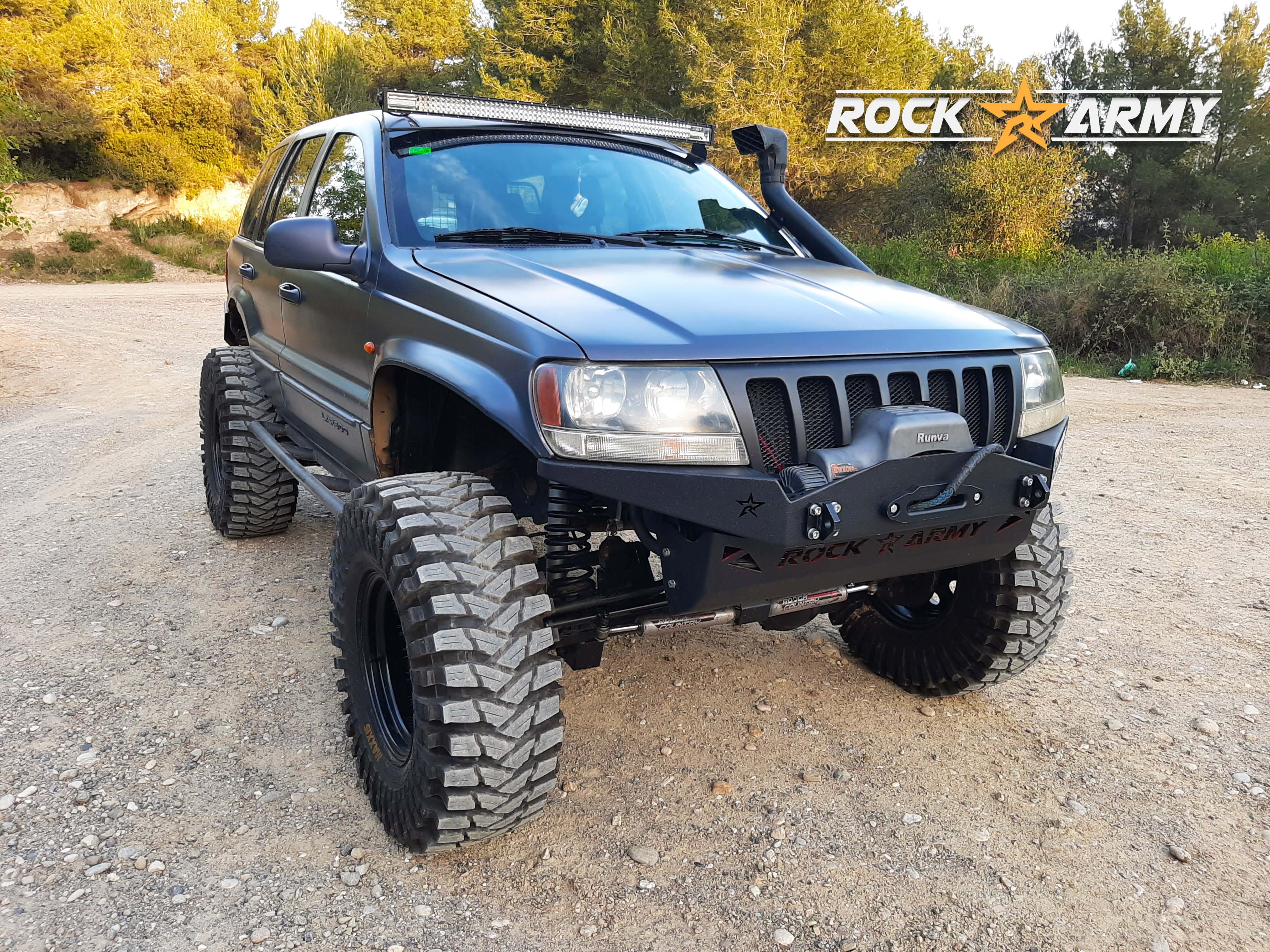 Pare-choc avant XXT ROCK ARMY en acier avec platine treuil intégrée et protection avant 5mm Jeep Grand Cherokee WJ/WG