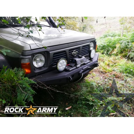 Pare-choc avant ROCK ARMY en acier 5 côtés avec platine treuil intégrée et protection moteur 5mm Nissan Patrol GR Y60 